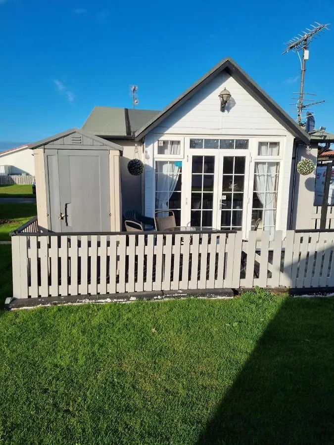 Chalet 81 South Shore Bridlington 2X Bedroom Detached Chalet Sleeps 4 Bessingby United Kingdom