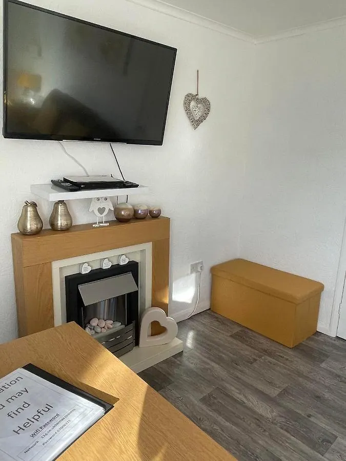 Chalet 81 South Shore Bridlington 2X Bedroom Detached Chalet Sleeps 4 Bessingby