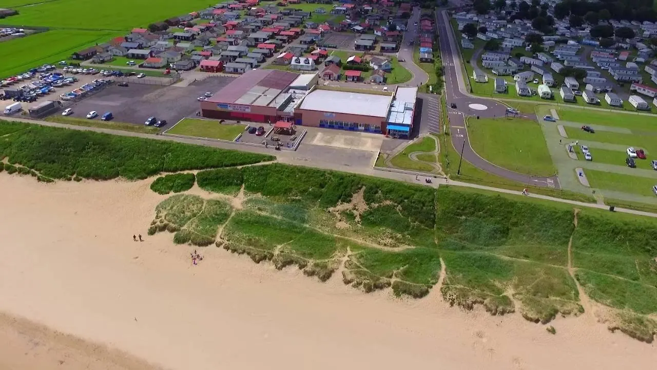 Chalet 81 South Shore Bridlington 2X Bedroom Detached Chalet Sleeps 4 Bessingby 0*,  United Kingdom