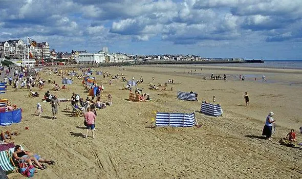 Chalet 81 South Shore Bridlington 2X Bedroom Detached Chalet Sleeps 4 Bessingby