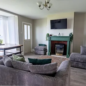 Beachfront Bliss: Bridlington Ground Floor Bessingby