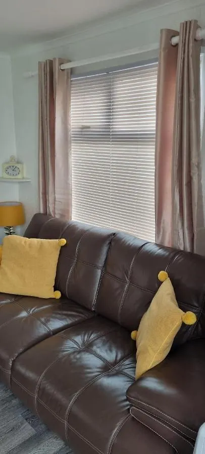 Chalet 81 South Shore Bridlington 2X Bedroom Detached Chalet Sleeps 4 Bessingby